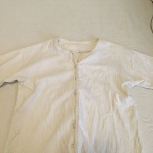 Simple vintage white top